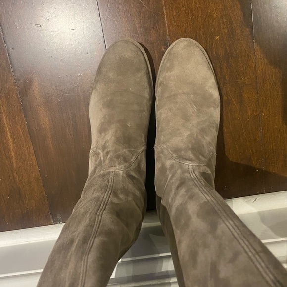 STUART Weizman taupe suede Lowland over the knee boots - Picture 6 of 16